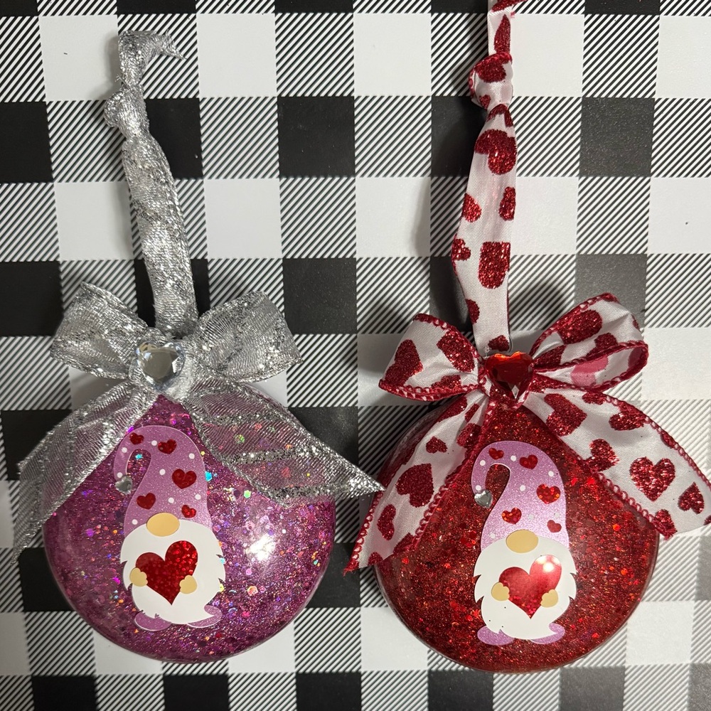 Valentine’s Day Gnome Ornaments with Bows